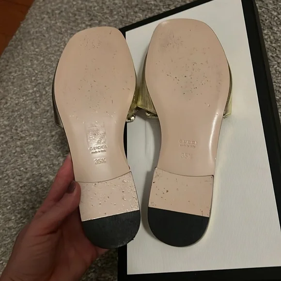 Gucci sandals. 35 1/2 - Picture 6 of 9